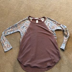 NWT. Brand twenty second   Mauve waffle material